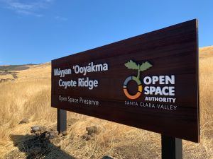 sign for the Máyyan ‘Ooyákma – Coyote Ridge Open Space Preserve 
